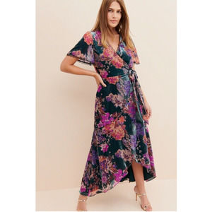 *NWT* Hard to find, Bhldn Harlyn Guest Of Honor Velvet Dress Size L- it’s GORG!